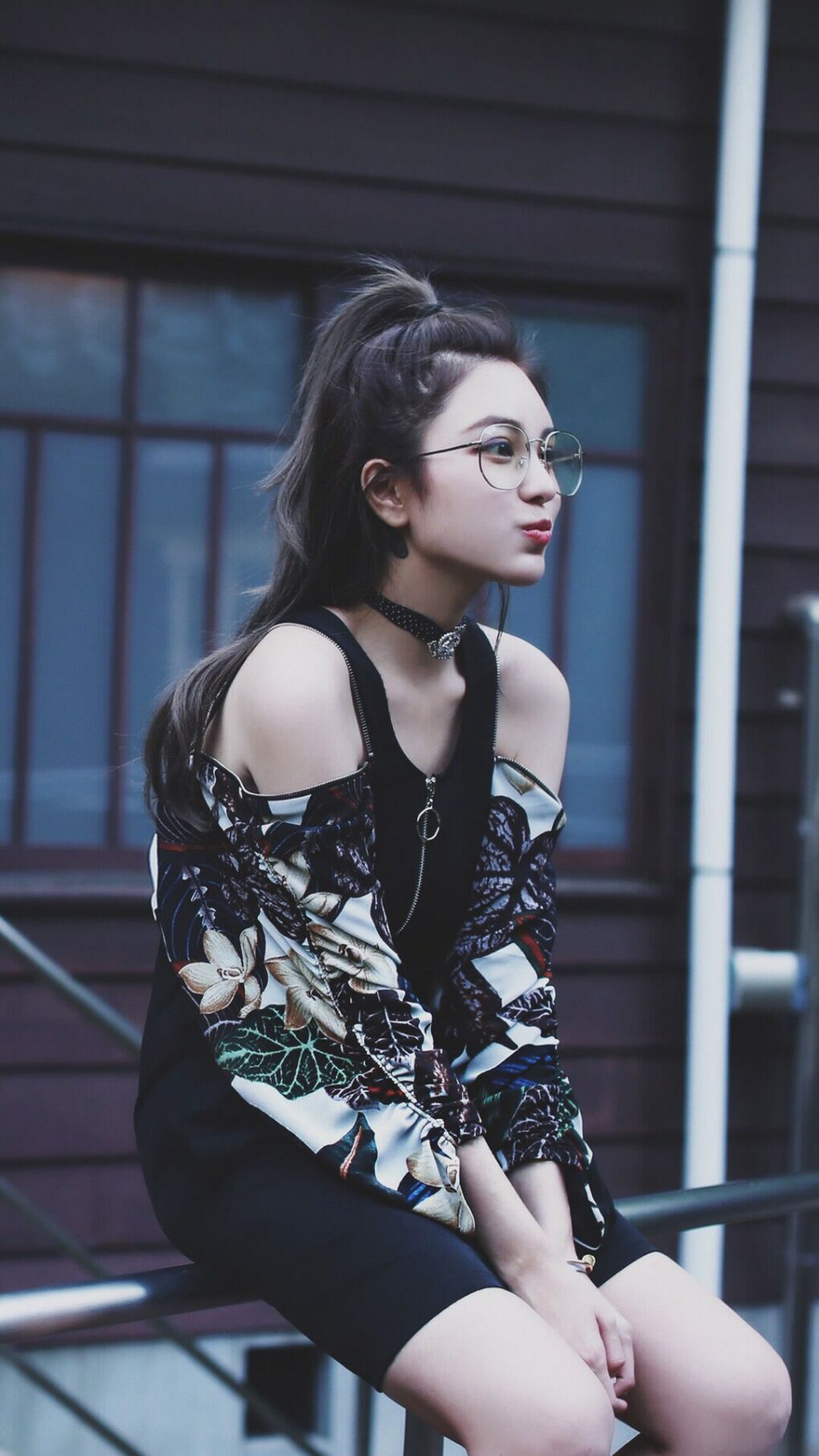 “青训明星教练引领,培养新一代足球精英”,足球青训球员有工资吗