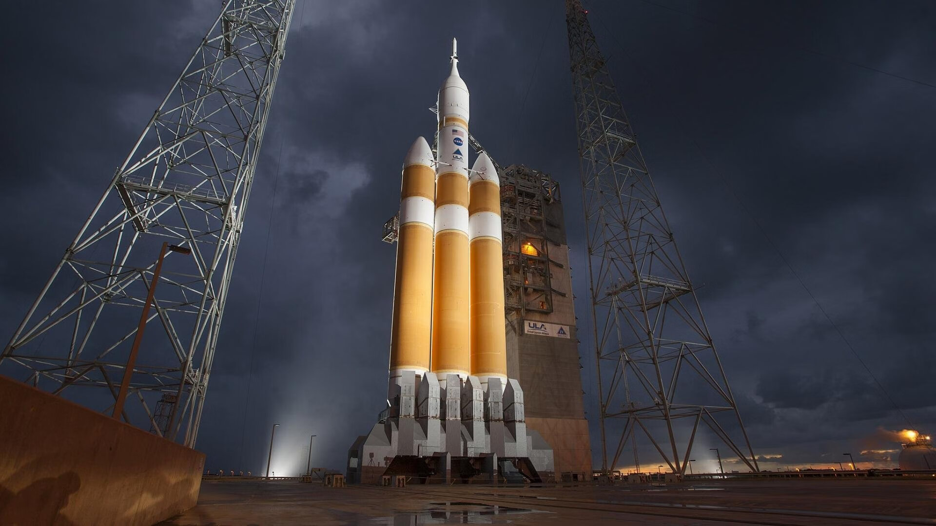 爱游戏娱乐-巴黎圣日耳曼签下西甲射手，强化锋线实力，巴黎圣日耳曼最强球员