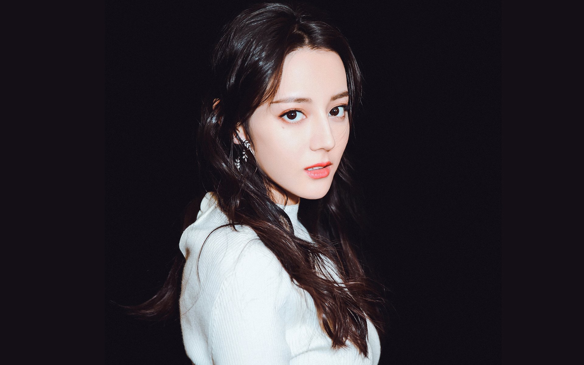 爱游戏体育平台-西班牙主教练战术高明，立陶宛队绝杀无望,比赛实力悬殊引人深思