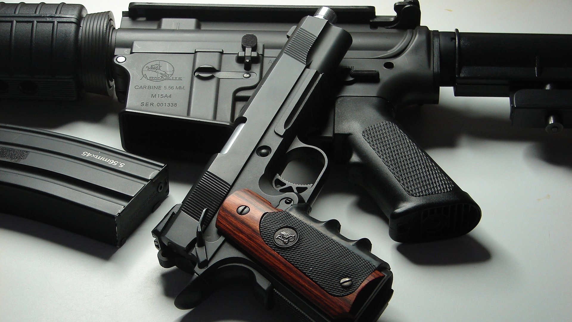 爱游戏电竞官网-博卡后场出球压力大，组织受限，博卡俱乐部球衣