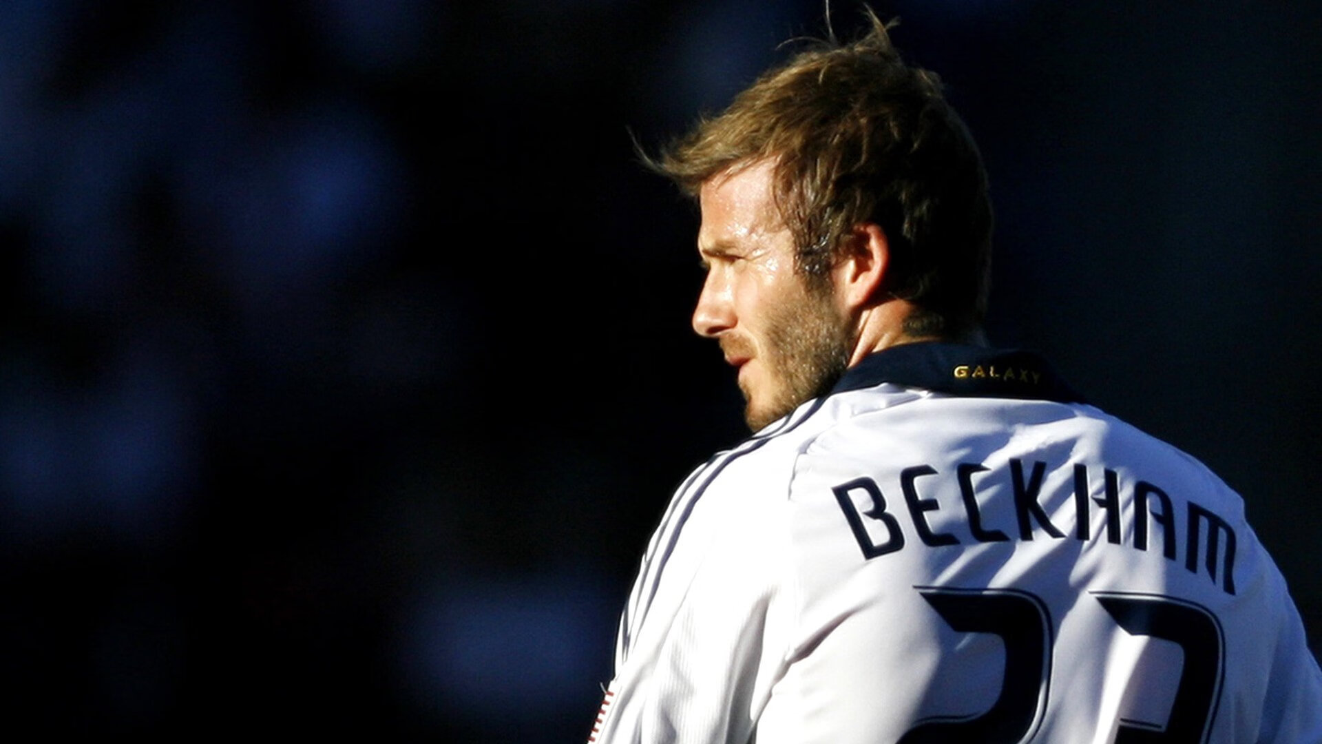 湖人核心训练照曝光肌肉线条惊人,nba湖人训练