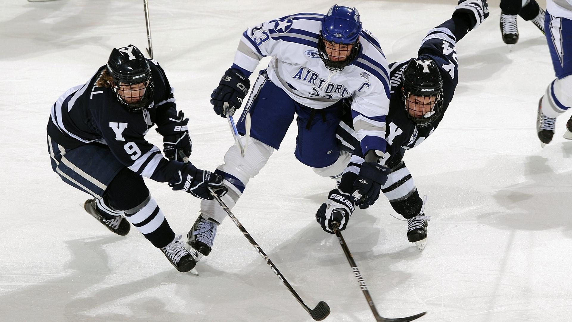 “天降“灾难”；车祸瞬间的惊魂救援”，传奇故事 车祸从天而降